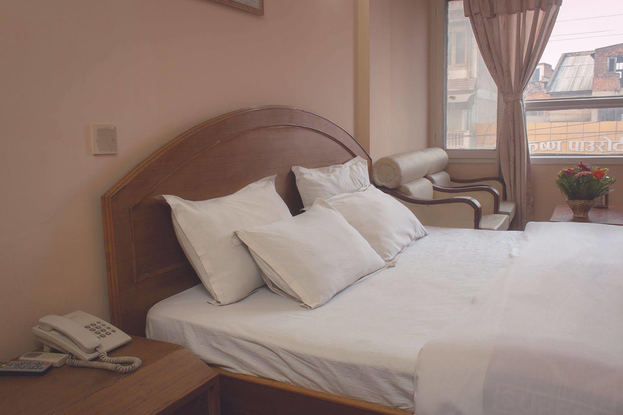 Hotel Kamal Kathmandu Esterno foto